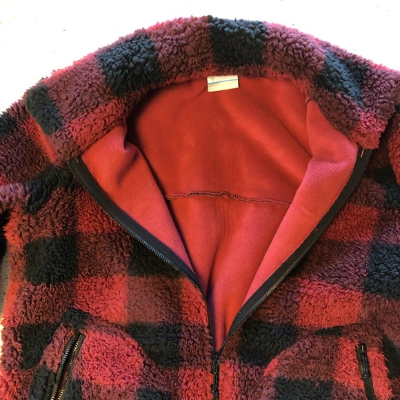 Columbia Sherpa fleece jacket red/black plaid size medium - Picture 4 of 5